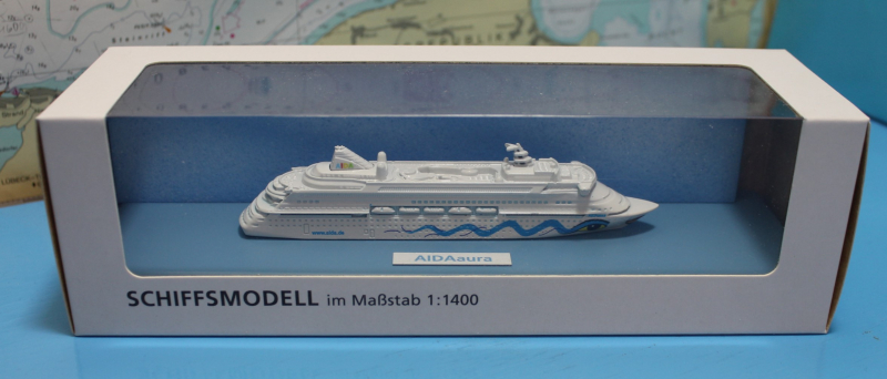 Kreuzfahrtschiff "AIDAaura" weiße Ausführung (1 St.)  D 2003 in 1:1400